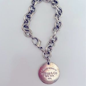 Return to Tiffany round tag bracelet